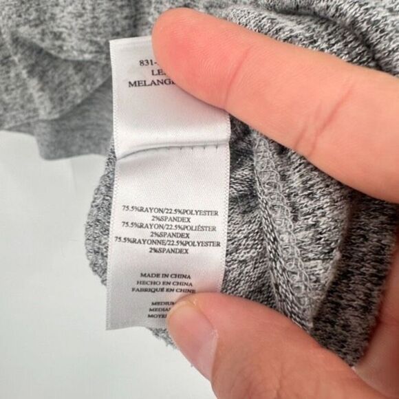 Rails Women's Knit V-Neck Long Sleeve Pullover Sweater Leigh Melange Gray Medium - Picture 7 of 10